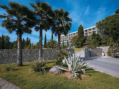 Kontokali Bay Hotel - Main Entrance