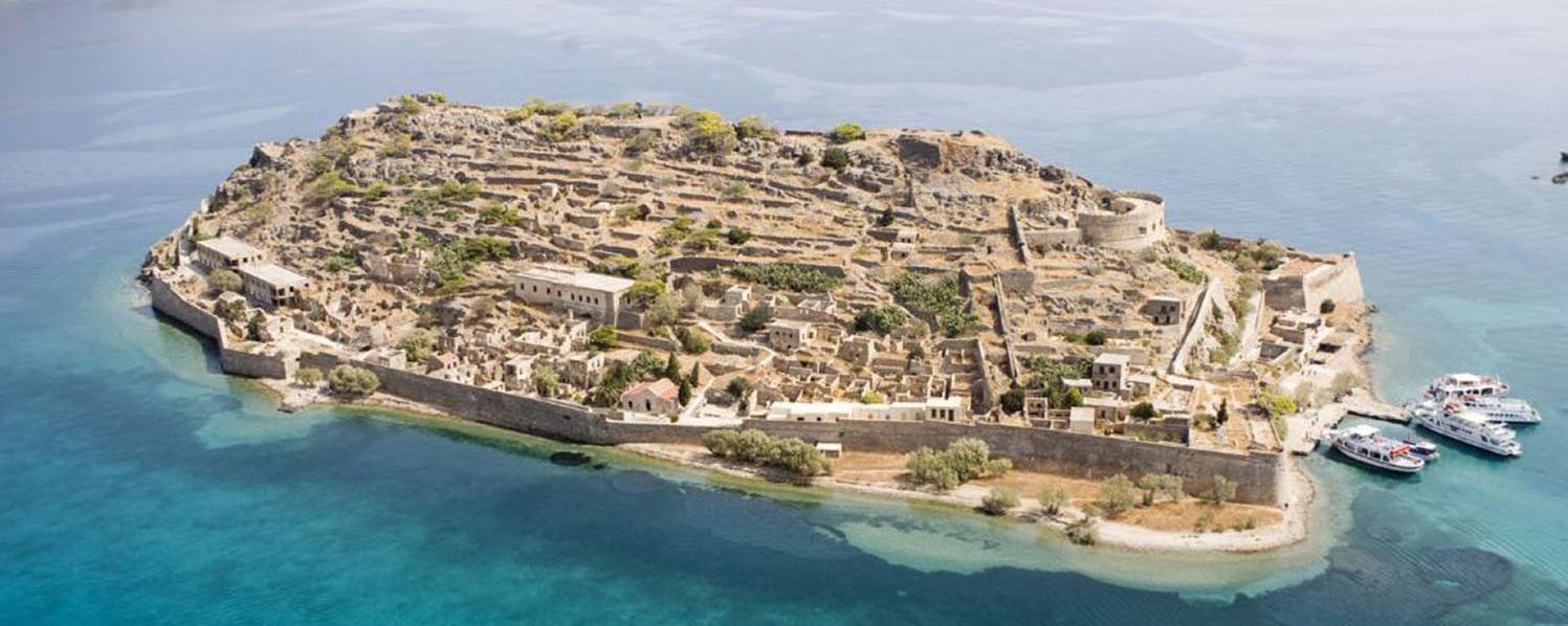 Spinalonga - the island of tears with BBQ included